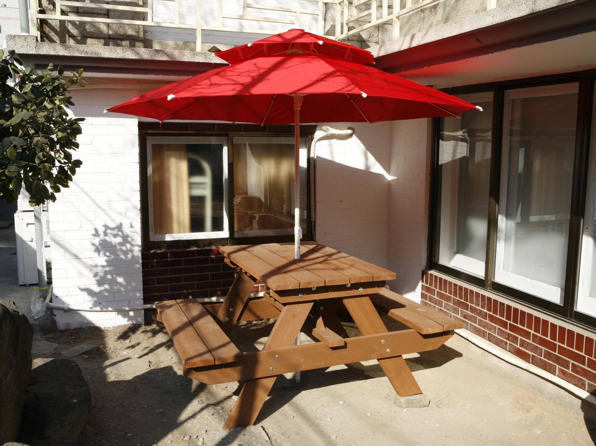 Birdsnest Hostel Hongdae Foreigner Only Seoul Exterior photo